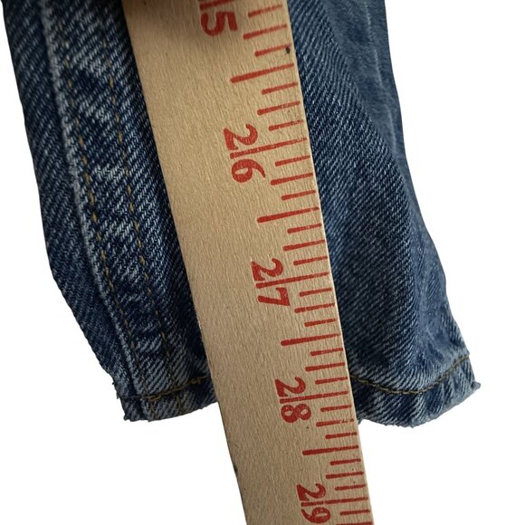 BDG Urban Outfitters Mom High Rise Distressed Jeans Women's Sz 24 Blue Denim 90s - Picture 7 of 11